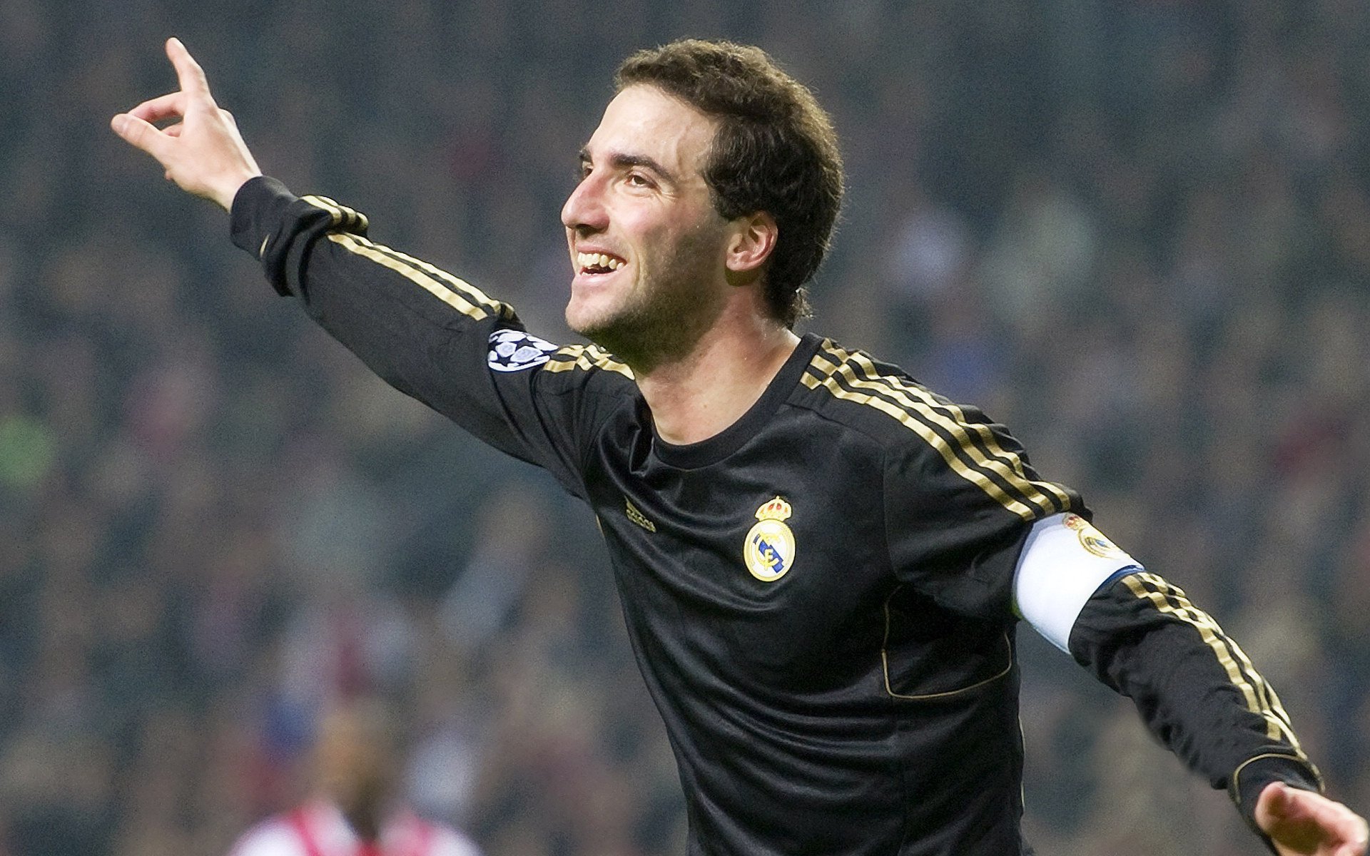 PSG战术多变，但缺乏实效性支持